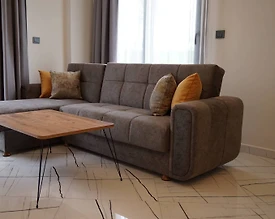 Kuşadası'nda Merkezi Konumda, Plaja Yakın, Kiralık Lüks Suit - 2