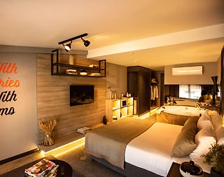 İstanbul Ataşehir'de Jakuzili, Konforlu, Lüks Suit - 3