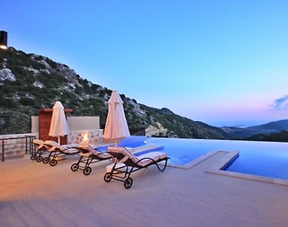 İslamlar'da Huzurlu Doğada, Yetişkin ve Çocuk Havuzlu, Modern Villa - 5