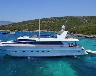 Bodrum'da 27 Metre, 8 Kişilik, Konforlu, Lüks Kiralık Motoryat - 1