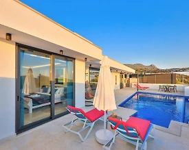 Kaş Üzümlü'de Muhteşem Doğa Manzaralı, Özel Havuzlu, Kiralık Villa - 3