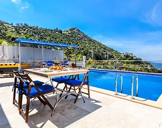 Kaş İslamlar'da Sakin Konumda, Isıtmalı Havuzlu, Balayı Villası - 5