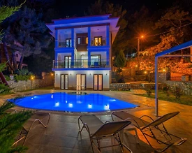 Fethiye'de Kalabalık Ailelere Uygun, Özel Havuzlu, Şömineli Villa - 2