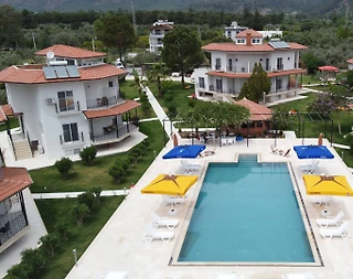 Muğla Köyceğiz'de Göl Manzaralı, Ortak Havuzlu, Kiralık Villa - 4