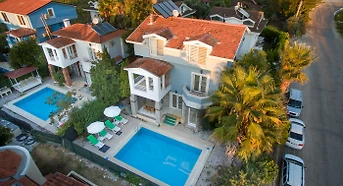 Fethiye Foça'da Modern Tasarımlı, Özel Havuzlu, Konforlu Villa