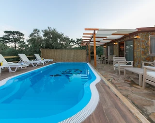 Muğla Menteşe'de Gözlerden Uzak, Özel Havuzlu, Konforlu Villa - 4