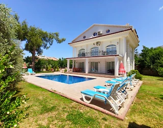 Fethiye Ölüdeniz'de Geniş Bahçeli, Özel Havuzlu, 4+1 Ferah Villa - 1