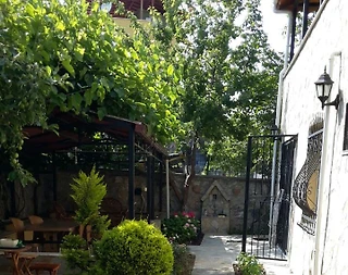 Aydın Kuşadası'nda Huzurlu ve Sakin Ortam Arayanlara, Bahçe Katı - 4