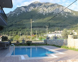 Fethiye Yeşilüzümlü'de Geniş Ailelere Uygun, Özel Havuzlu, Kiralık Villa - 2