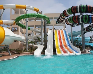 Alanya'da Özel Plajlı, Ortak Havuzlu, 2+1 Lüks Daire - 2