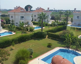Antalya Serik'te Site İçerisinde, Özel Havuzlu, Konforlu Villa - 1