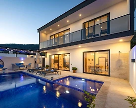 Kaş İslamlar'da Özenle Dekore Edilmiş, Özel Havuzlu, Kiralık Villa - 2