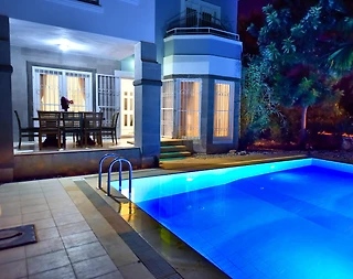 Fethiye Foça'da Şık Tasarımlı, Özel Havuzlu, Konforlu Villa - 2