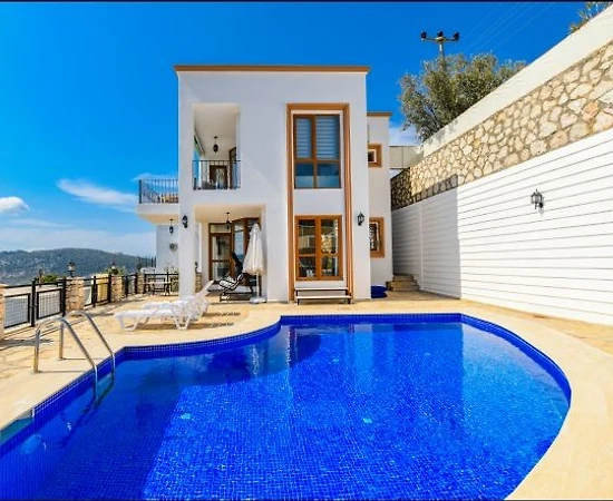 Kaş Kalkan'da Deniz Manzaralı, Özel Havuzlu, Modern Villa - 1