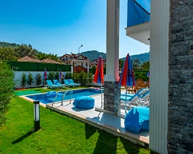 Fethiye Ölüdeniz'de Denize Yakın, Özel Havuzlu, Geniş ve Modern Villa - 3