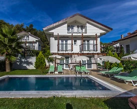 Fethiye Ölüdeniz'de Geniş Gruplara Uygun, Özel Havuzlu, Bahçeli Villa - 3