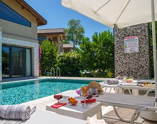 Fethiye Yanıklar'da Yemyeşil Bahçeli, Özel Havuzlu, Jakuzili Villa - 4