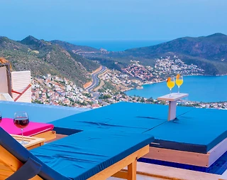 Kaş İslamlar'da Deniz Manzaralı, Sonsuzluk Havuzlu, Kiralık Villa - 3