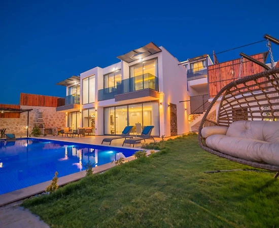 Kaş Kalkan'da Lüks Dizayn Edilmiş, Korunaklı Havuzlu, Kiralık Villa - 1
