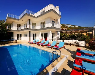 Kalkan'da Deniz Manzaralı, Özel Havuzlu, Merkezi Konumda Villa - 1