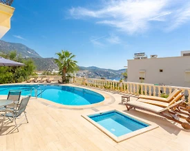 Kaş Kalkan'da Deniz Manzaralı, Ortak Havuzlu, Konforlu Tatil Evi - 3