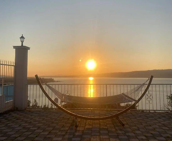 Sakarya Sapanca'da Göl Manzaralı, Özel Havuzlu, Jakuzili, Kiralık Villa - 1