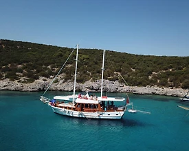 Bodrum'da Masmavi Sularda, Modern Dizayna Sahip, 8 Kişilik Gulet - 2