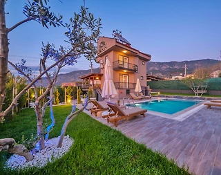 Fethiye Ölüdeniz'de Nezih Konumda, Özel Havuzlu, Kiralık Villa - 1