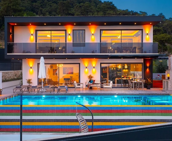 Kaş İslamlar'da Doğa İle İç İçe, Özel Havuzlu, Kiralık Villa - 1