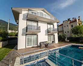 Fethiye'de Ölüdeniz'de Merkezi Konumda, Çocuk Havuzlu, Modern Villa - 2