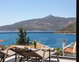 Kaş Kalkan'da Deniz ve Şehir Manzaralı, Özel Havuzlu, Şık Villa - 5