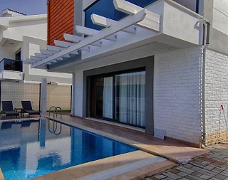 Fethiye Karagedik'te Geniş Ailelere Uygun, Özel Havuzlu, Ferah Villa - 1