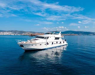 Bodrum’un Berrak Sularında, 8 Kişilik, Konforlu, Kiralık Motoryat - 1