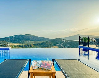 Kaş Bezirgan'da Merkeze Yakın, Özel Havuzlu ve Jakuzili, Kiralık Villa - 5