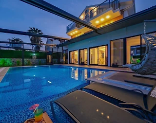 Fethiye Ölüdeniz'de Geniş Ailelere Uygun, Isıtmalı Havuzlu, Lüks Villa - 3
