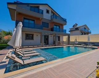 Fethiye Babataşı'nda Merkezi Konumda, Özel Havuzlu, Lüks Villa - 4