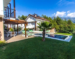 Fethiye Ölüdeniz'de Geniş Bahçeli, Özel Havuzlu, 8 Kişilik Villa - 3