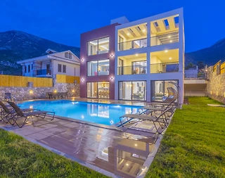 Fethiye Ölüdeniz'de Görkemli, 10 Kişilik, Özel Havuzlu, Lüks Villa - 2