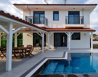 Ortaca Dalyan'da Merkezi Konumda, Özel Havuzlu, Dubleks Villa - 1