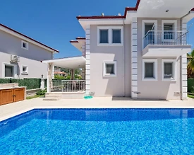 Muğla Dalyan'da Geniş Bahçeli, Özel Havuzlu, Kiralık Villa - 2