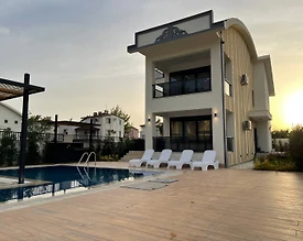 Serik Kadriye'de Kalabalık Ailelere Uygun, Özel Havuzlu, Estetik Villa - 2