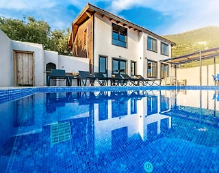 Kaş İslamlar'da Ahşap Mimarili, Sonsuzluk Havuzlu, Kiralık Villa - 2