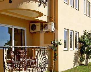 Alanya'da Sosyal Tesis İçerisinde, Ortak Havuzlu, Konforlu Tatil Evi - 3