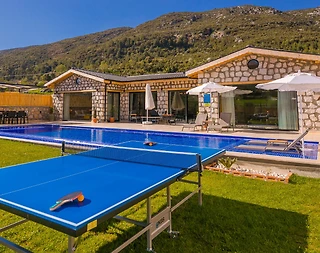 Kaş Hacıoğlan'da Doğanın Kalbinde, Özel Havuzlu, Şık Taş Villa - 2