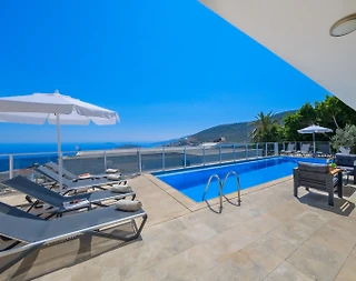 Kalkan'da Kalabalık Ailelere Uygun, Sonsuzluk Havuzlu, Kiralık Villa - 4
