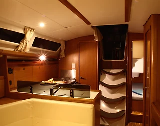 Fethiye'de Enfes Sularda, Konforlu, 7 Kişilik Yelkenli - 5