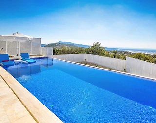 Kaş Üzümlü'de Doğa İçerisinde, Isıtmalı Özel Havuzlu, Kiralık Villa - 5