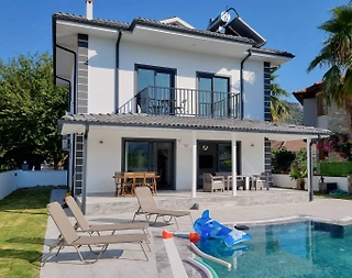 Ortaca Dalyan'da Büyük Ailelere Uygun, Özel Havuzlu, Ferah Villa - 1