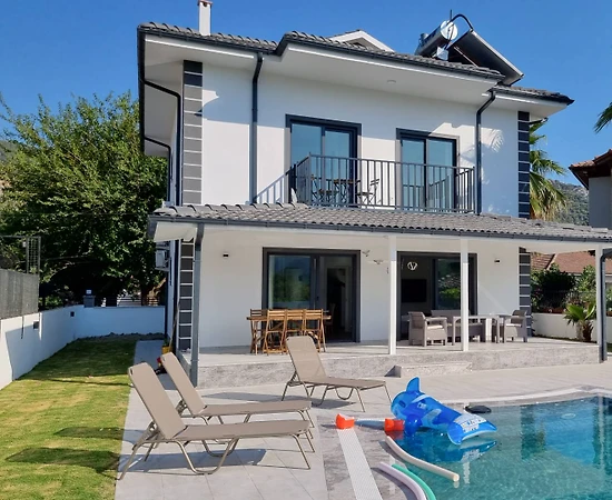 Ortaca Dalyan'da Büyük Ailelere Uygun, Özel Havuzlu, Ferah Villa - 1