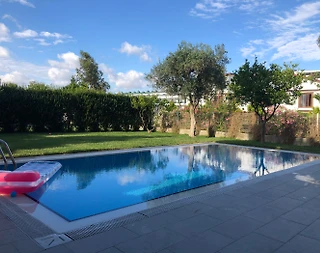 Serik Kadriye'de Merkeze Yakın, Bahçeli, Özel Havuzlu, Lüks Villa - 4